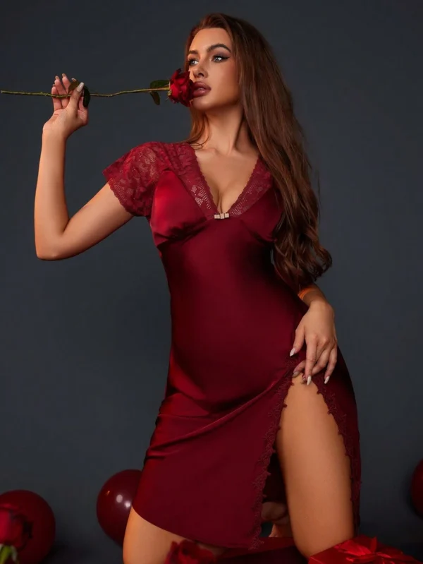⁦لانجيري ستان مع دانتيل بيرغندي⁩ - الصورة ⁦6⁩
