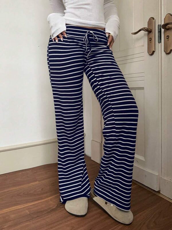⁦بنطلون بيجامة مريح⁩ - الصورة ⁦23⁩